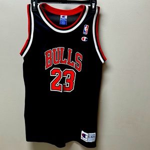 Michael Jordan Chicago Bulls Jersey #23 vintage